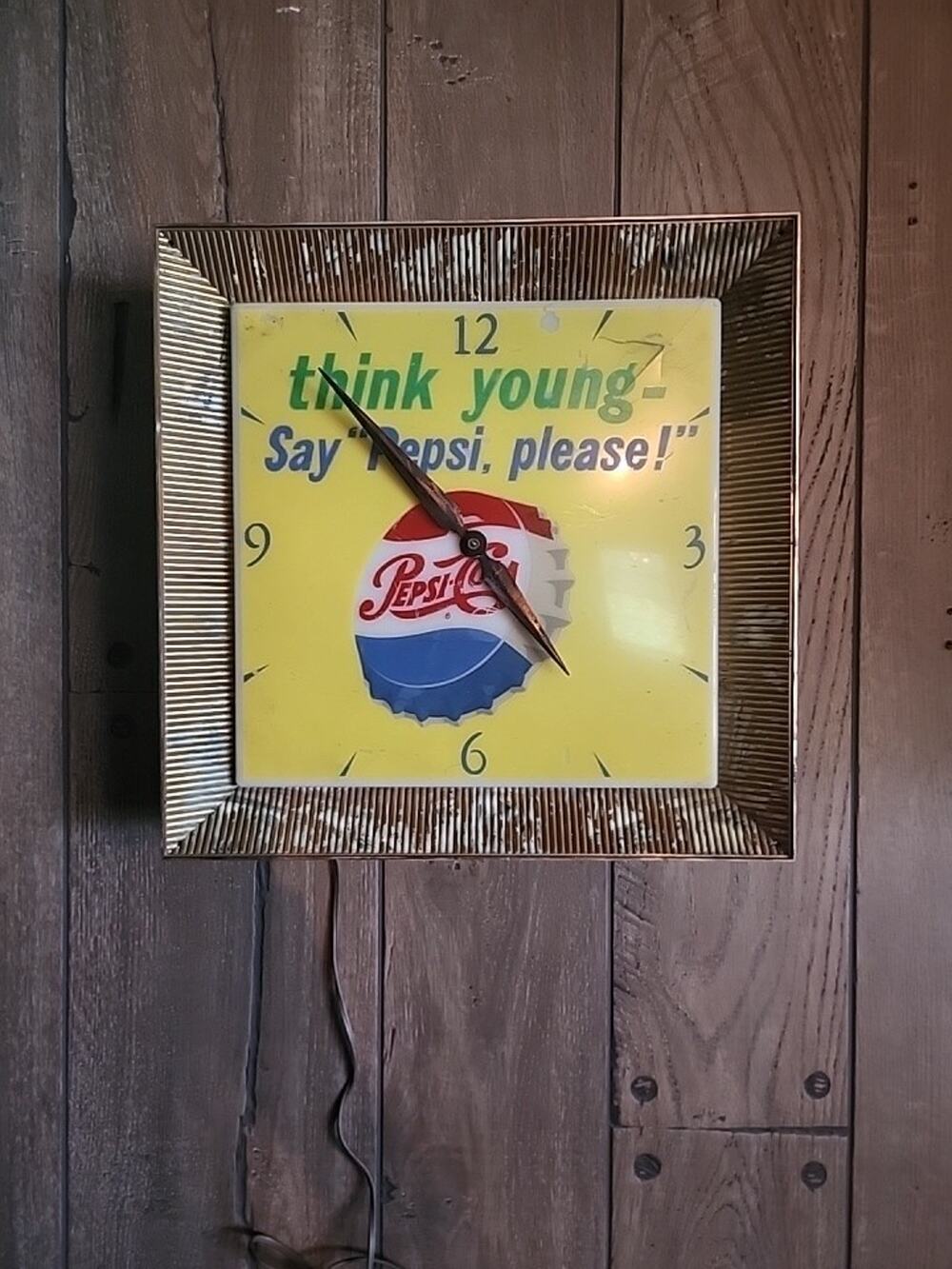 Vintage Think Young Say “Pepsi Please” Pepsi Cola Clock 16” x 16” Working